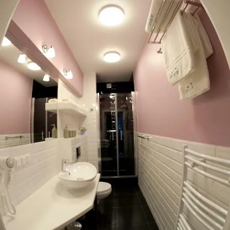 Jessapart - Ochota Apartment *